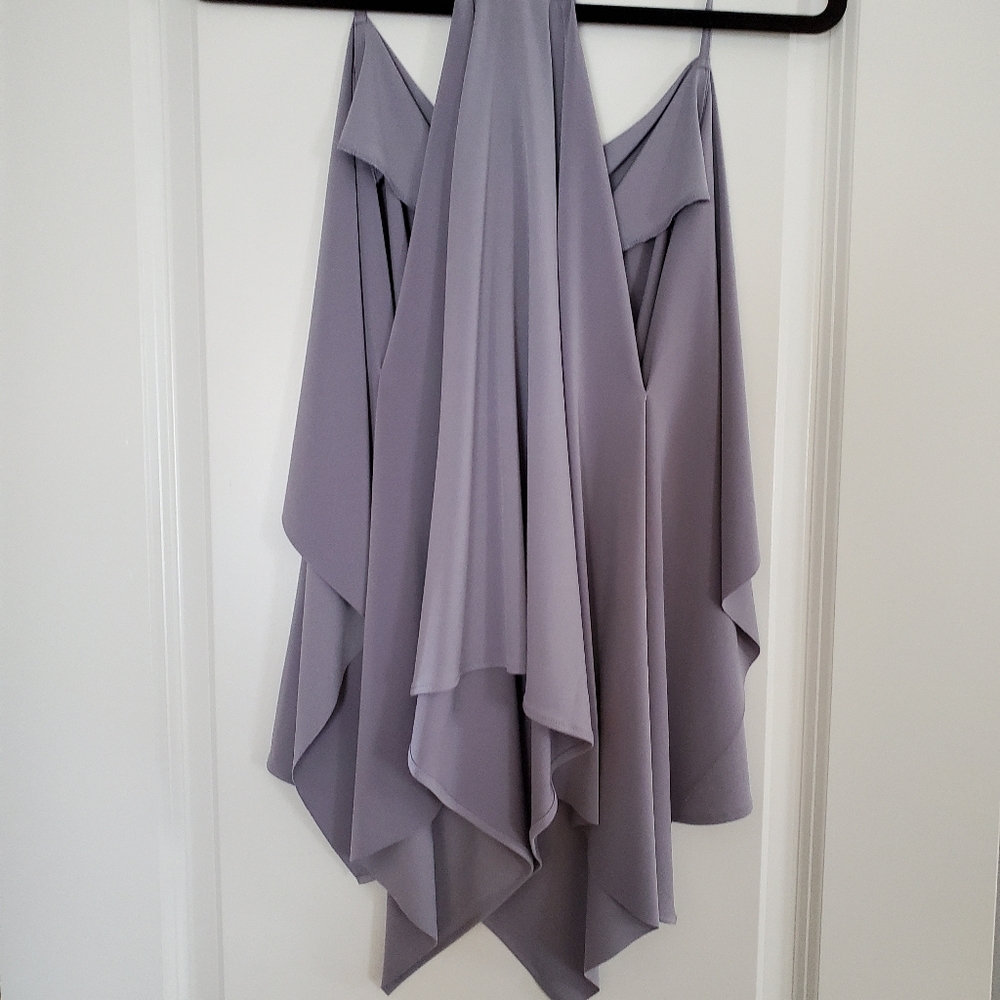 NWT Express Gray Adjustable Flowy Top Women's Small Handkerchief Cut - Picture 3 of 4